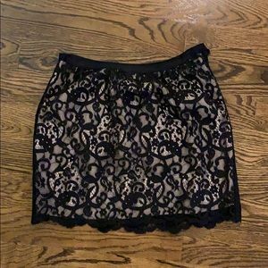 Black Lace Ann Taylor LOFT Skirt Size 4